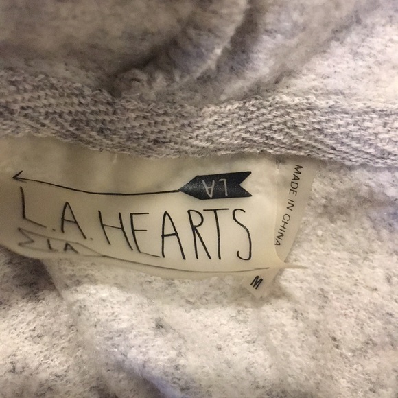 NWOT CROPPED HOODIE - Picture 4 of 5